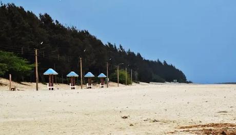 Quiet beach of Bakkhali