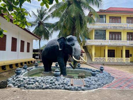 How To Visit Nainativu Island (Nagadeepa Island): A Truly Offbeat Adventure (2023) statue-of-an-elephant-at-Nagadeepa-Purana-Vihara