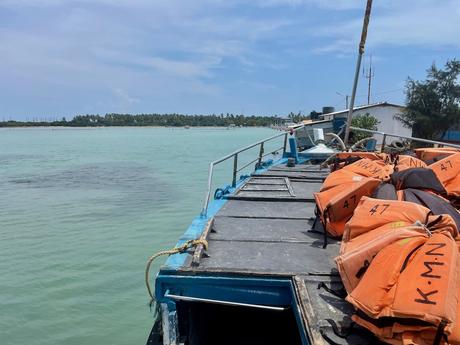 How To Visit Nainativu Island (Nagadeepa Island): A Truly Offbeat Adventure (2023) view-from-the-deck-of-the-nainativu-ferry