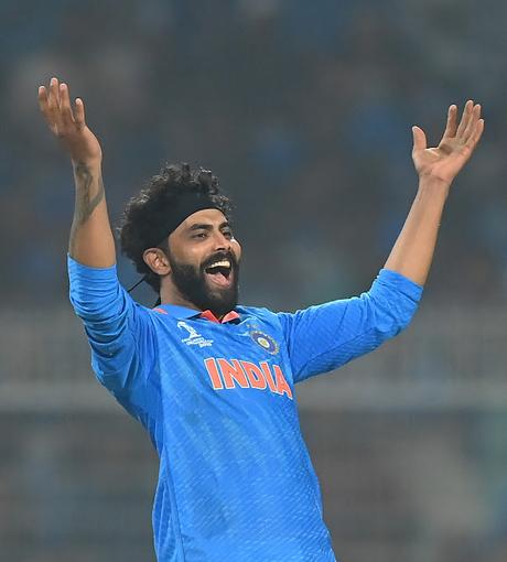 India winning !  - Pak Hasan Raja's Baloney !!