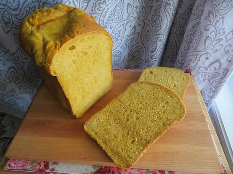 Warm & Cozy Pumpkin Bread