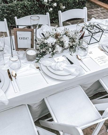 wedding receptions minimalistic decorations white and black