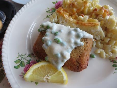 Salmon Loaf with Creamed Peas
