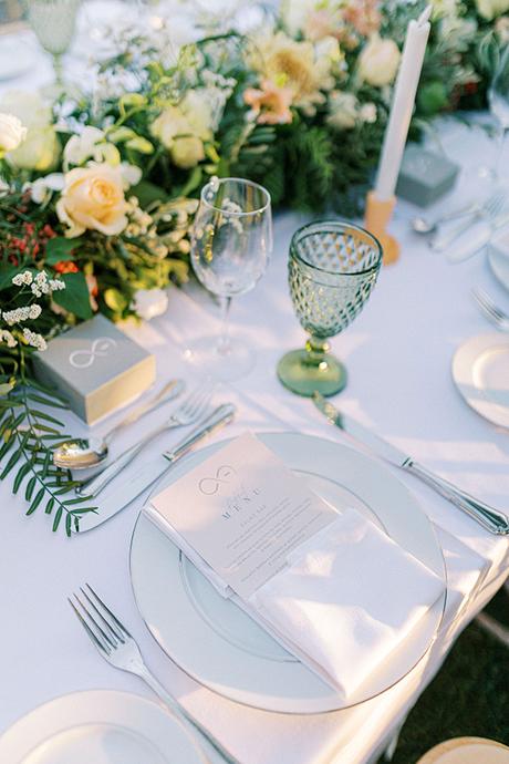 gorgeous-summer-wedding-athens-pretty-pastel-flowers_27