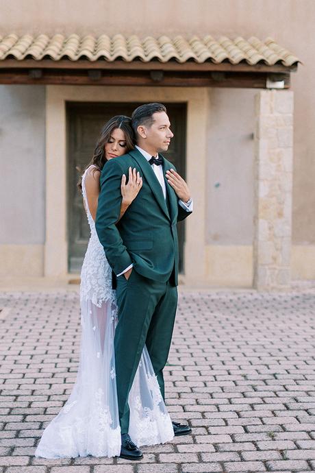 gorgeous-summer-wedding-athens-pretty-pastel-flowers_03x