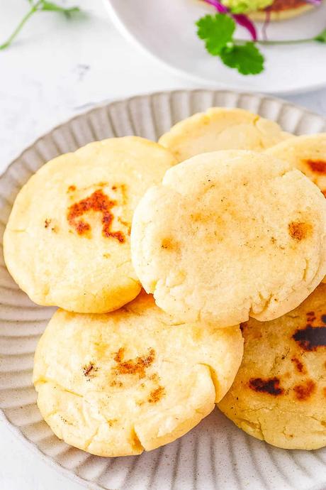 Vegan Arepas (+ Filling Ideas!)