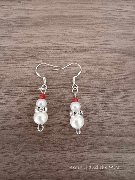 DIY: Christmas Snowman Earrings and Necklace