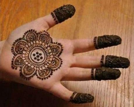 151 Best Simple And Easy Mehndi Designs