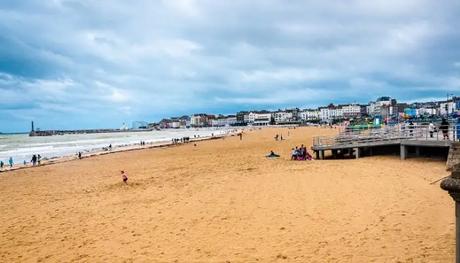 8 Beaches Near London For An Ultra-Rejuvenating Trip A mysterious view of Margate Beach
