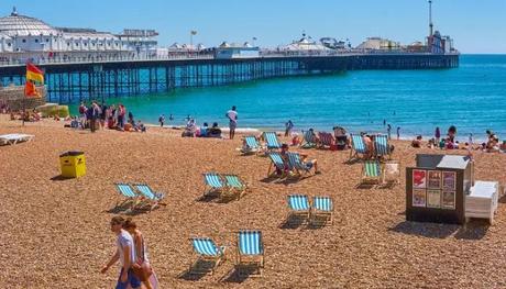 8 Beaches Near London For An Ultra-Rejuvenating Trip Take part in some of the lively festivals and celebrations at Brighton Beach, one of the best beaches near London