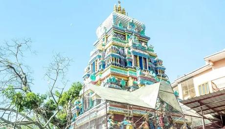 Neelkanth Mahadev Temple is an ancient temple surrounded by lush greenery and lush green hills.
