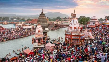 Har Ki Pauri is a spiritual gem that you must add to your list of places to visit in Haridwar and Rishikesh in 2 days 