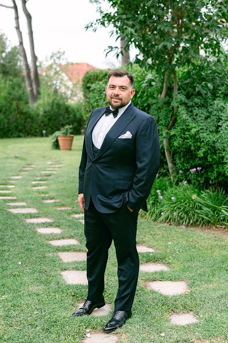 Charming summer wedding in Athens with lilac blooms | Lela & Efthimios charming-summer-wedding-athens-lilac-blooms_11