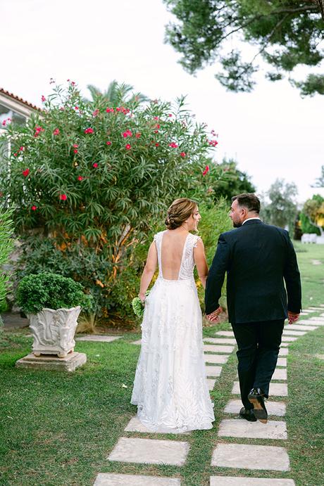 Charming summer wedding in Athens with lilac blooms | Lela & Efthimios charming-summer-wedding-athens-lilac-blooms_03
