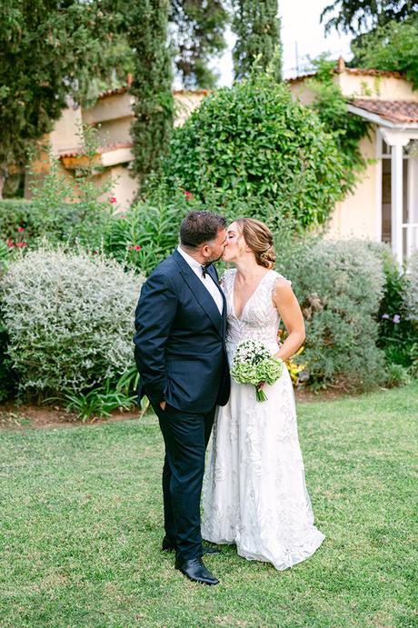 Charming summer wedding in Athens with lilac blooms | Lela & Efthimios charming-summer-wedding-athens-lilac-blooms_05