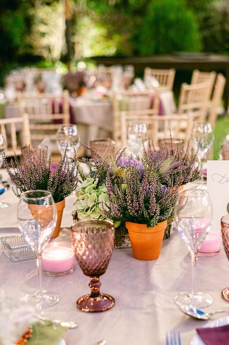 Charming summer wedding in Athens with lilac blooms | Lela & Efthimios charming-summer-wedding-athens-lilac-blooms_41x