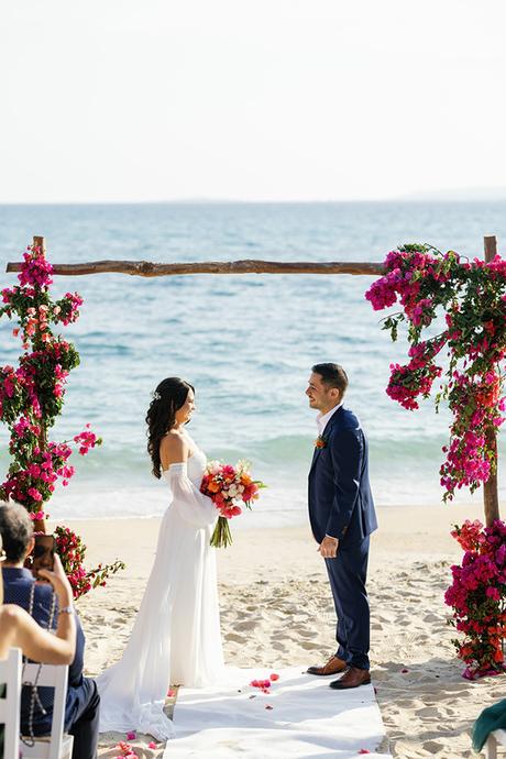 dreamy-wedding-naxos-vibrant-bougainvillea_15