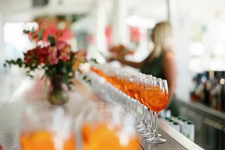 dreamy-wedding-naxos-vibrant-bougainvillea_23