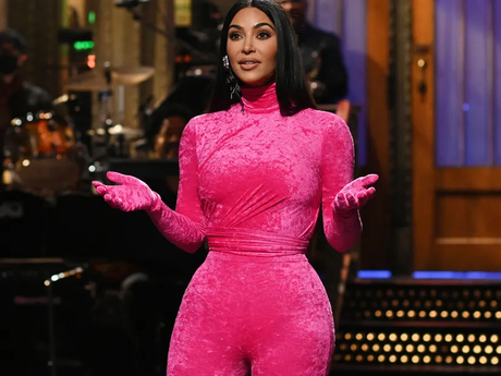 After the Laughter: Insights into How These Stars Truly Felt Post Hosting Saturday Night Live 12 After the Laughter: Insights into How These Stars Truly Felt Post Hosting Saturday Night Live