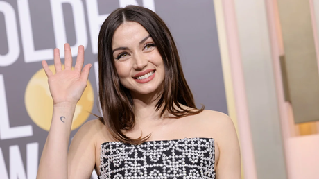 After the Laughter: Insights into How These Stars Truly Felt Post Hosting Saturday Night Live 21 After the Laughter: Insights into How These Stars Truly Felt Post Hosting Saturday Night Live