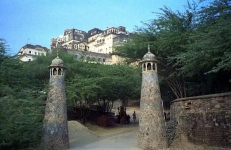 Neemrana Fort Palace, Alwar