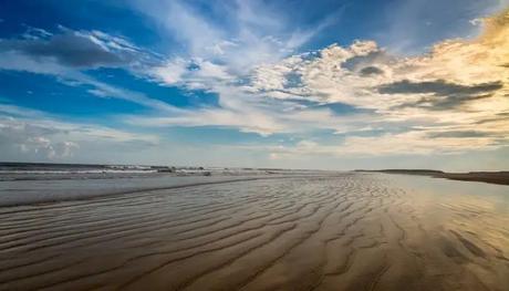 Udaipur beach offers a mesmerizing view and is one of the hidden places in Digha