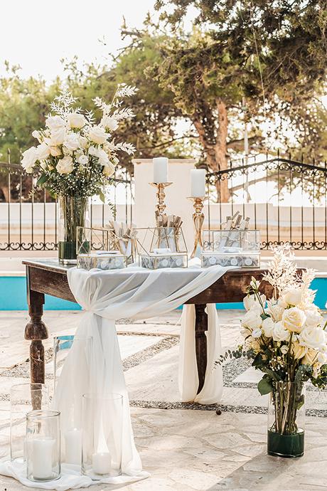 intimate-summer-wedding-kalymnos-roses_09