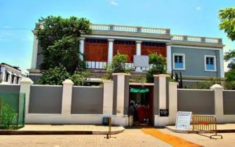 Visiting Aurobindo Ashram is one of the enchanting things to do in Pondicherry