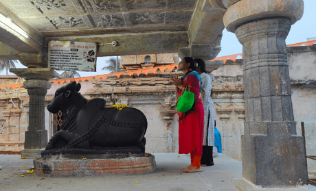 Panchalingeshwara temple: Historical temple in Begur