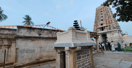 Panchalingeshwara temple: Historical temple in Begur
