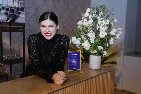 Daddario's Secrets for Flawless Holiday Glam & Travel