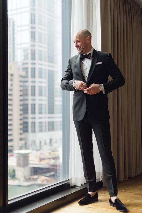 Stunning summer wedding and pre-party in Chicago with elegant details | Mary & Nick stunning-summer-wedding-pre-party-chicago-elegant-details_09