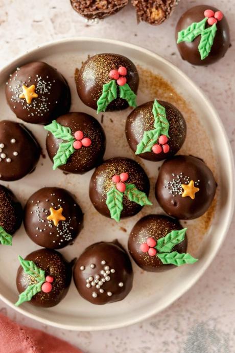 Christmas biscuit truffles