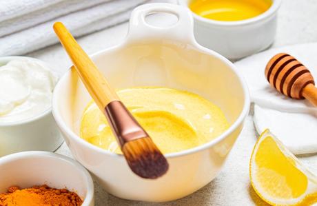 10 DIY Turmeric Face Masks for a Spicy Skincare Routine