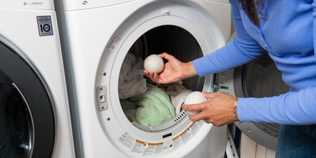 Can You Dry Clothes Without Dryer Sheets?  