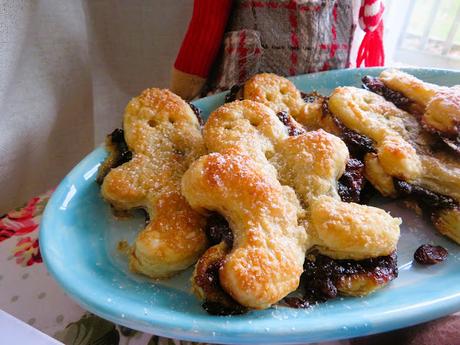 Gingerbread Man Mince Pies