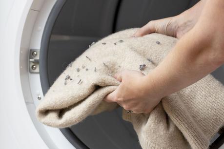 How To Get Lint Off Clothes In Dryer?  