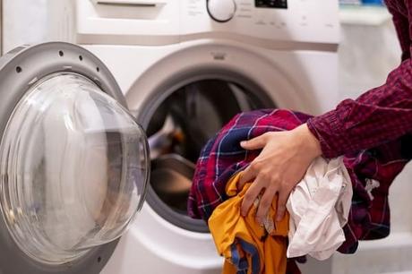 Why Are My Clothes Soaking Wet After Washing?  