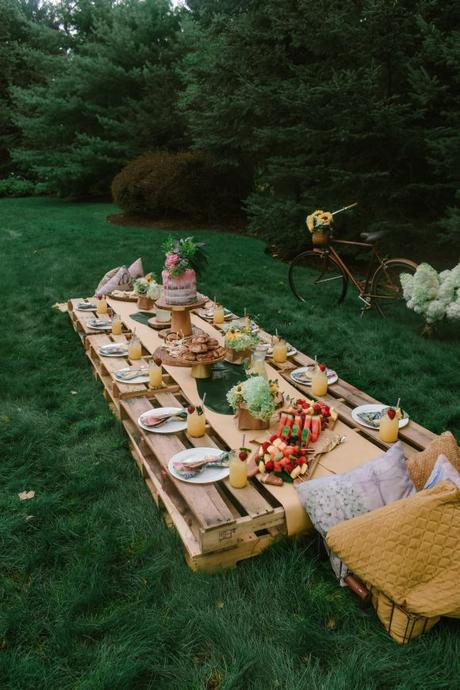 Do You like Fine Outdoor Dining? Here’s How to Have It at Home