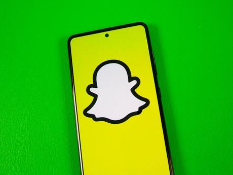 [Tips] How to upload photos with animated face lenses to Snapchat?