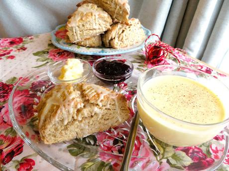 Eggnog Scones