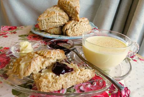 Eggnog Scones