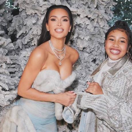 Some fans thought there was something wrong with this picture. Credit: Instagram/@kimkardashian