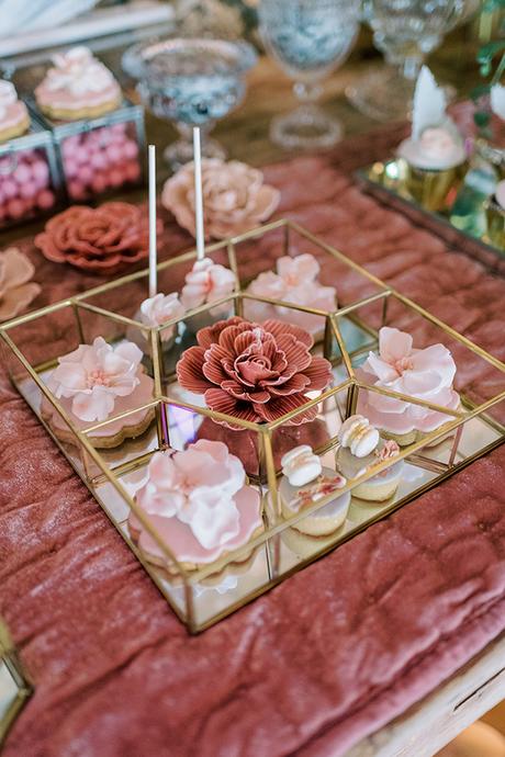 Pretty summer wedding in Athens with a romantic flair | Spyridoula & Konstantinos pretty-summer-wedding-athens-romantic-flair_20