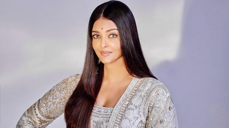 25 World Beautiful Women - No. 6 You Never Heard Before!! 39 Aishwarya Rai Bachchan FINALLY Reacts to Aaradhya Bachchan's Fake News Controversy At PS2 Event | Entertainment News, Times Now