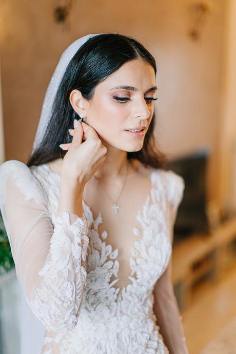 Lovely summer wedding in Ioannina with pretty flowers | Florenia & Evangelos lovely-summer-wedding-ioannina-pretty-flowers_07x