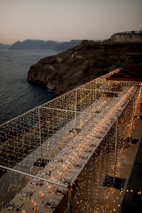 Bohemian summer wedding in Santorini with romantic details | Ioanna & Eric bohemian-summer-wedding-santorini-romantic-details_15x