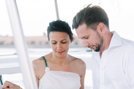 Summer wedding on a boat in Aegina | Andreea & Mihou summer-wedding-boat-aegina_06