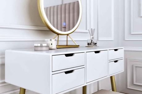 How To Dress a dressing table
