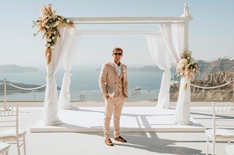 summer-wedding-santorini-delicate-hues_16